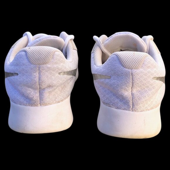 Nike Women's Tanjun Sneakers, Size 7 - Picture 2 of 8